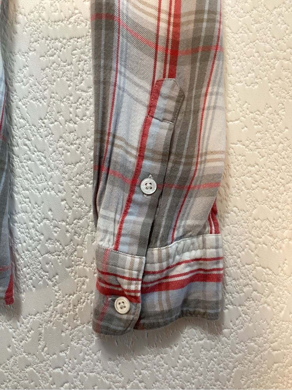 Levi’s Boyfriend Fit Plaid Button Down Shirt Medium Red Gray White Cotton - Picture 6 of 16